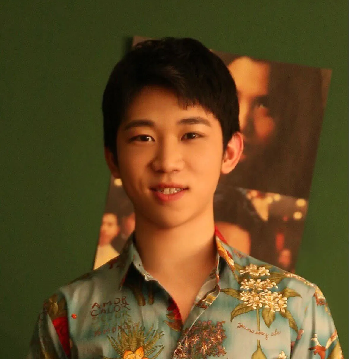Shouqiao Headshot.jpg